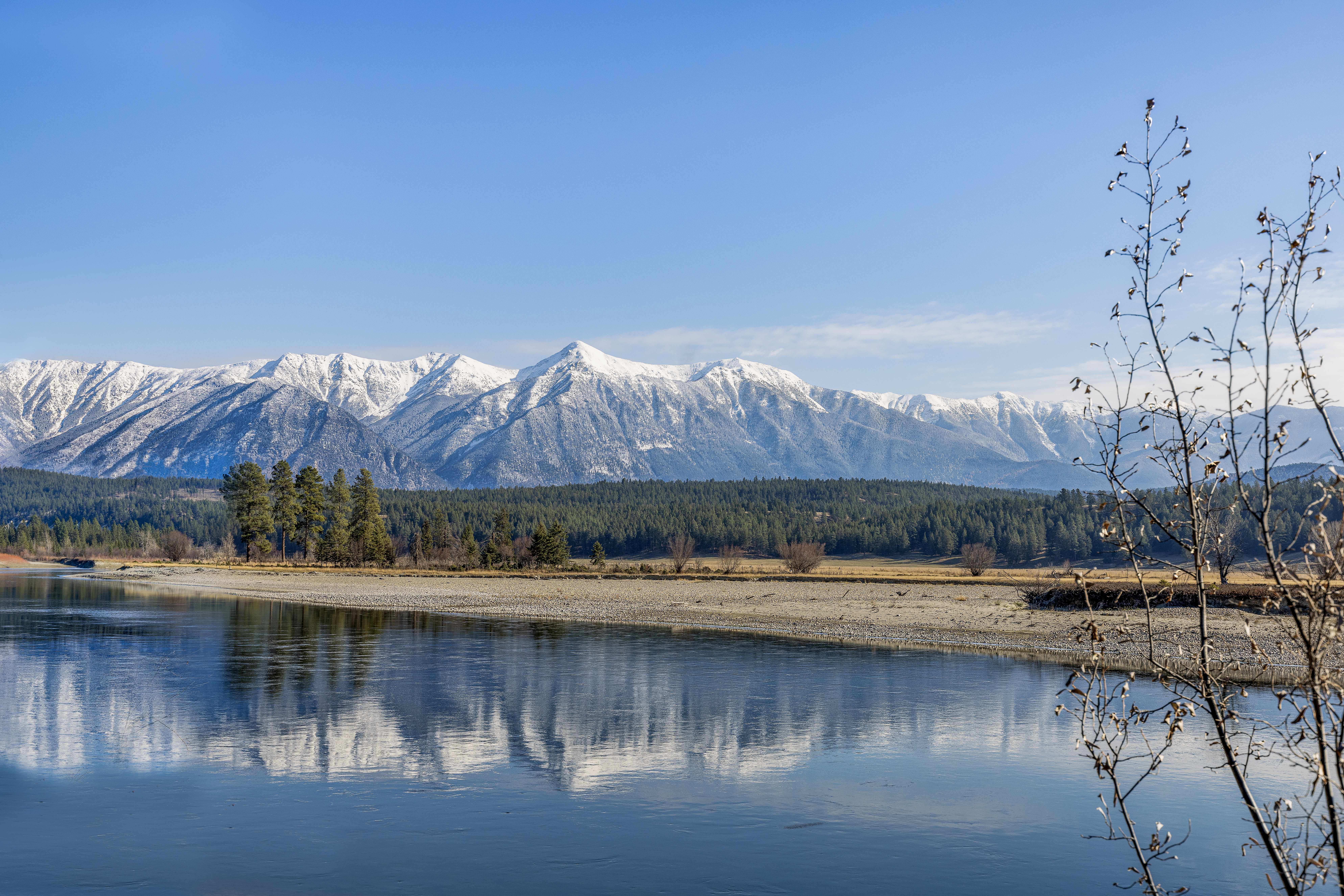 3034 Kootenay River Mountains