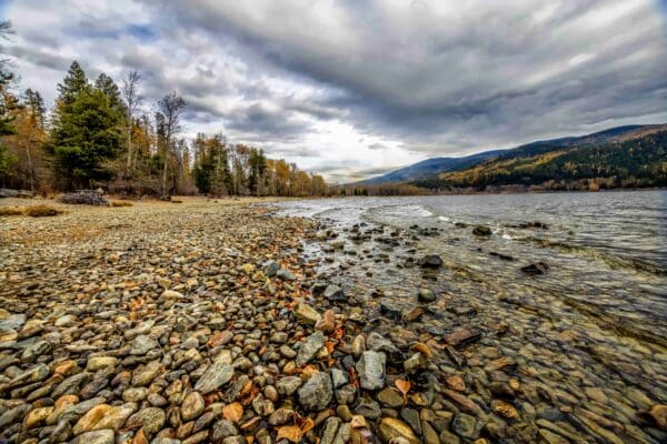 2058 Moyie Rocks