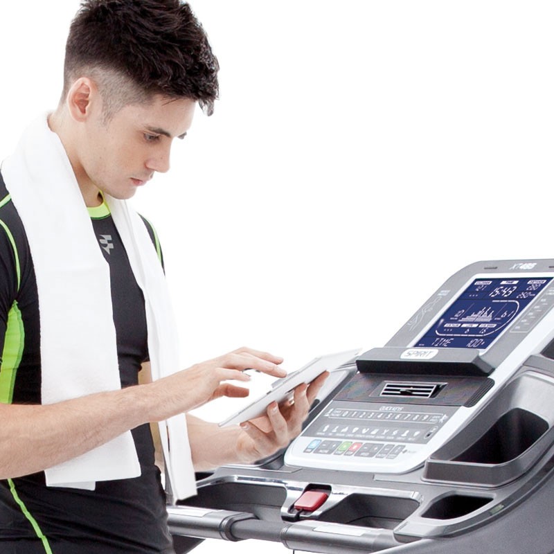 Spirit Fitness XT485 Treadmill - Image 3