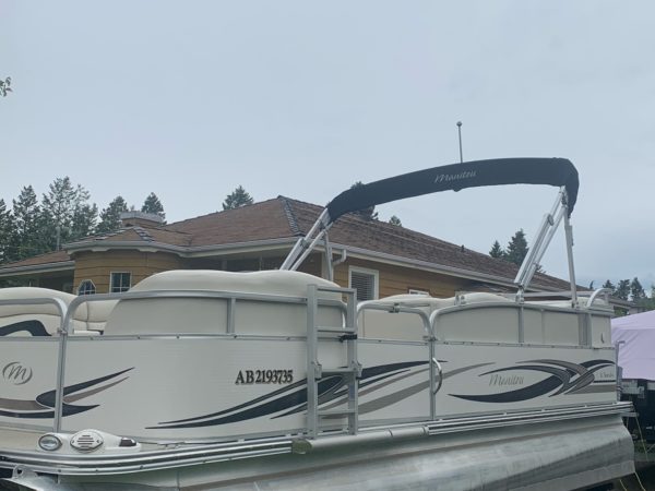 Manitou Oasis 20