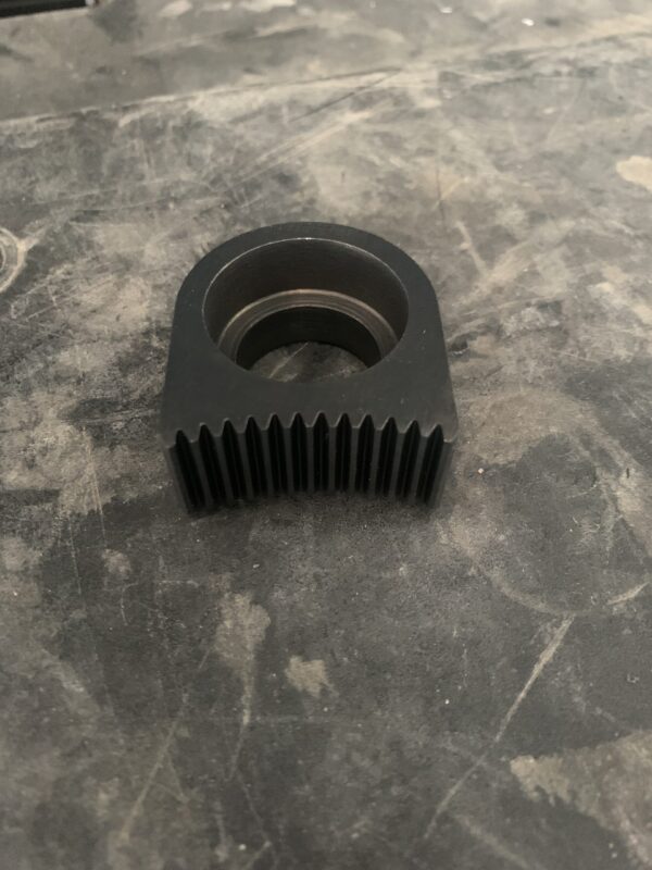Challenger Arm Restraint Outer Gear CL-9/10 Old