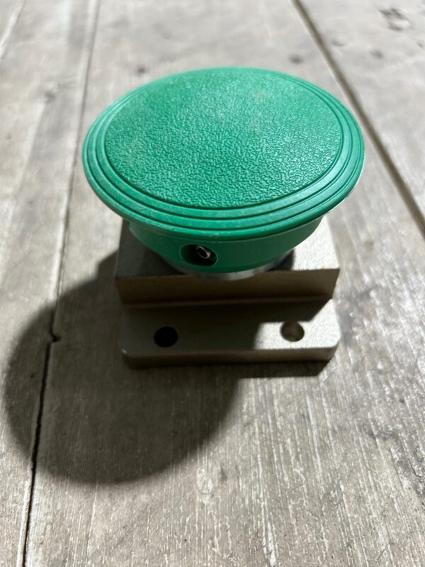 A.L.M. Air Valve