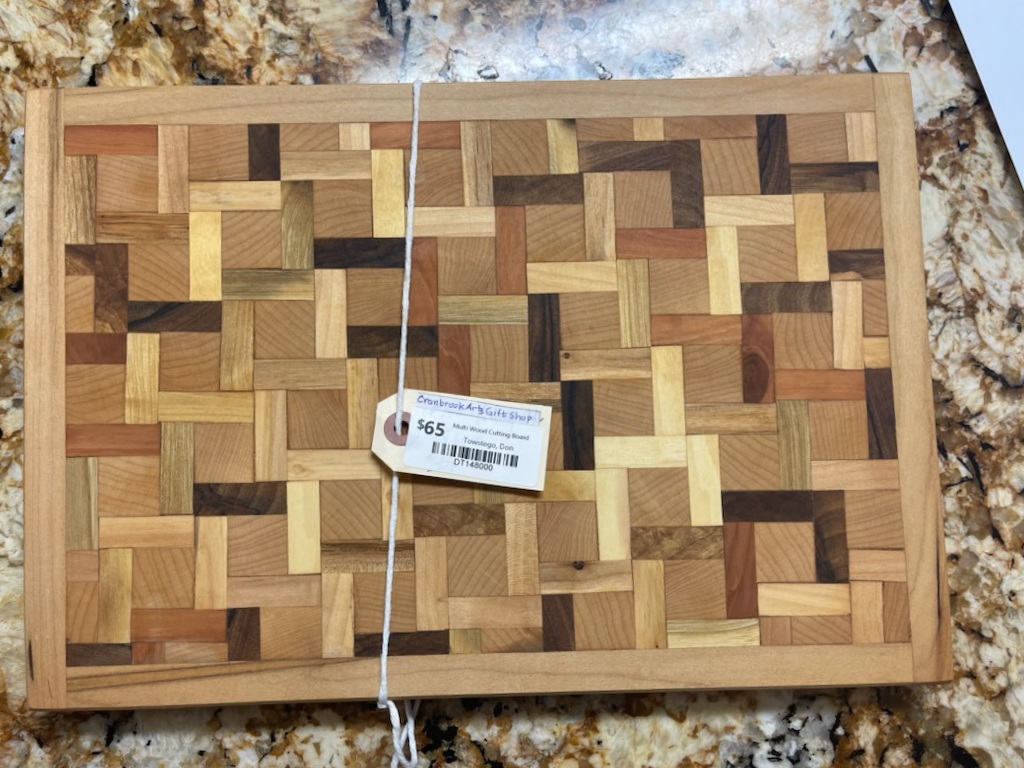 Peggy Lucas: Cutting Board