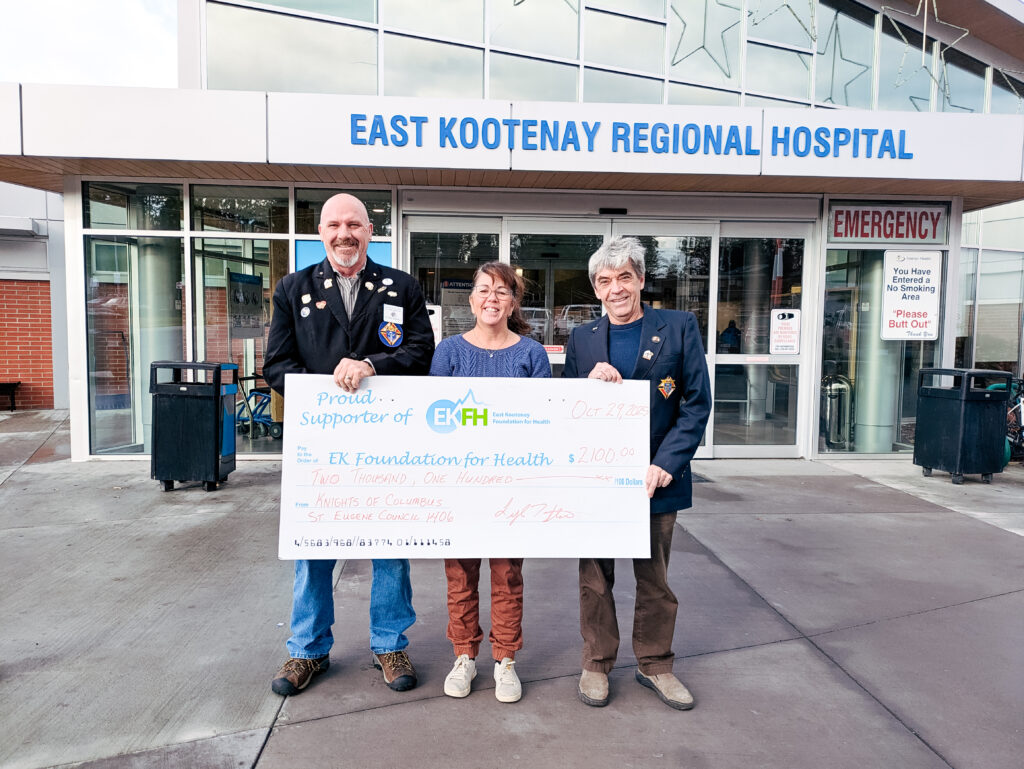 The Knights of Columbus Council St.Eugene (Cranbrook) 1406 donates to Oncology & Renal fund.