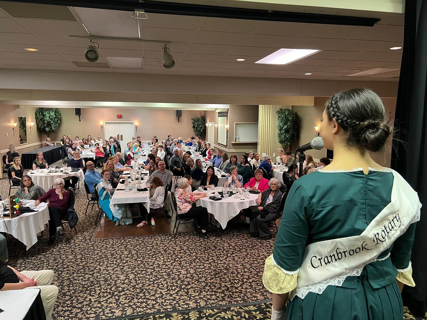 The Youth Ambassador Dessert Auction